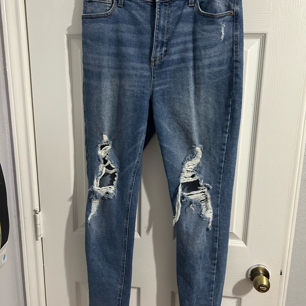 Celebrity Pink Blue Jeans with Contrast Stitching and Reinforced Seams